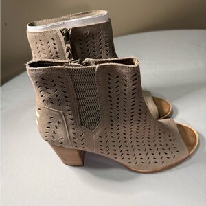 TOMS Taupe Suede Perforated Peep Toe Booties Women’s 10